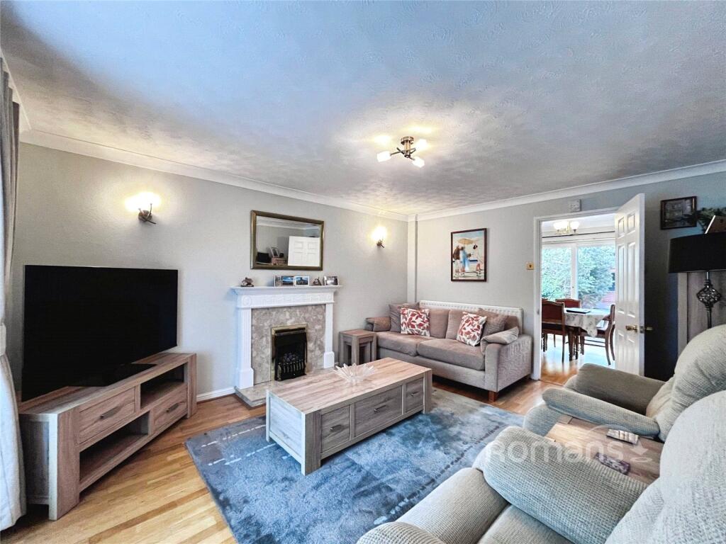 House in Rushmoor, Southwood, The Crescent - View 2