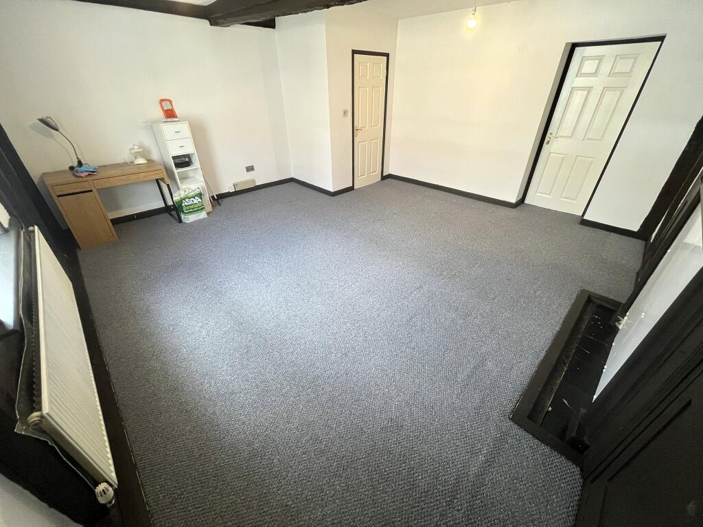 Apartment in Ipswich - More