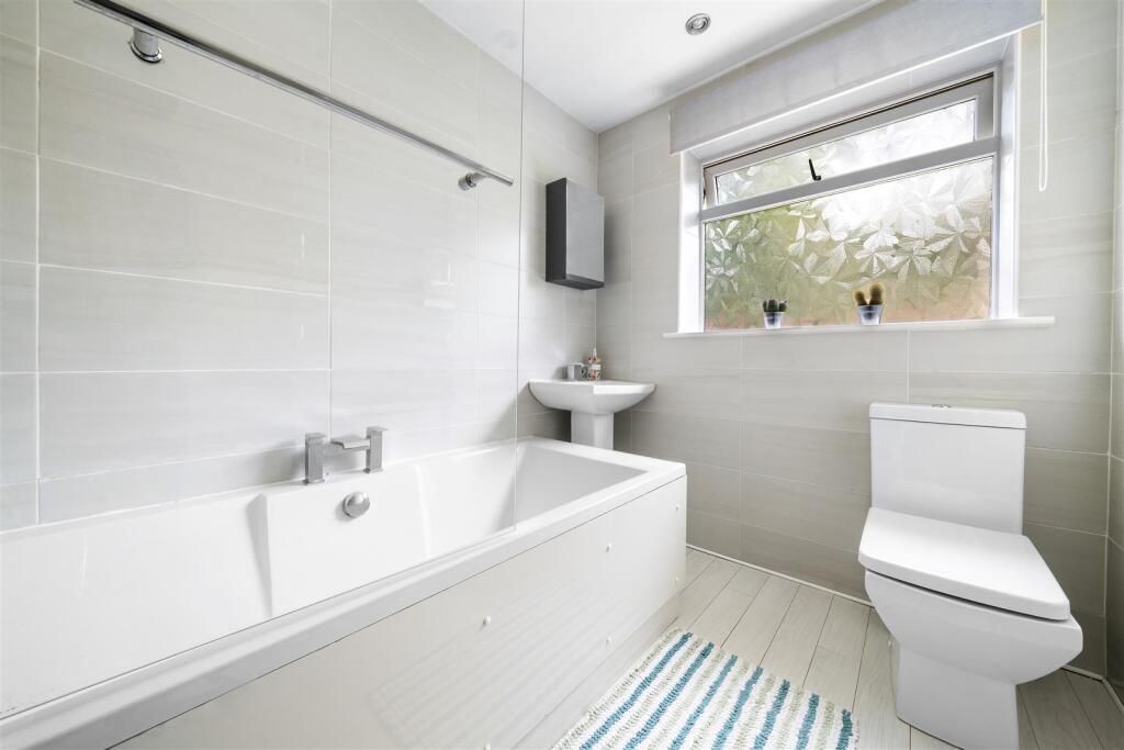 House in Leeds - View 4