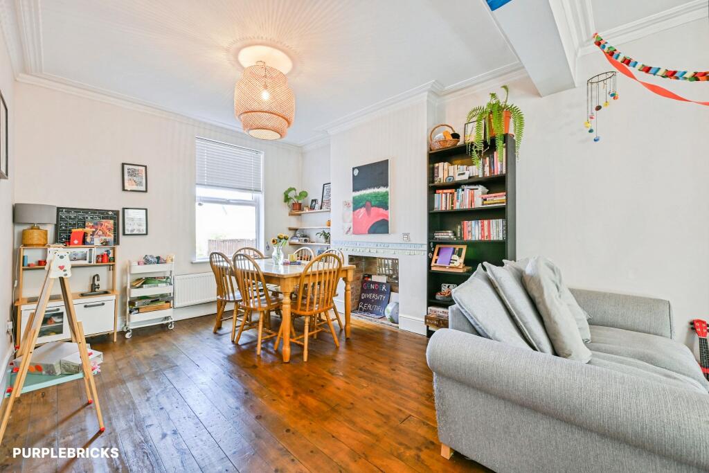 House in Nottingham - View 2