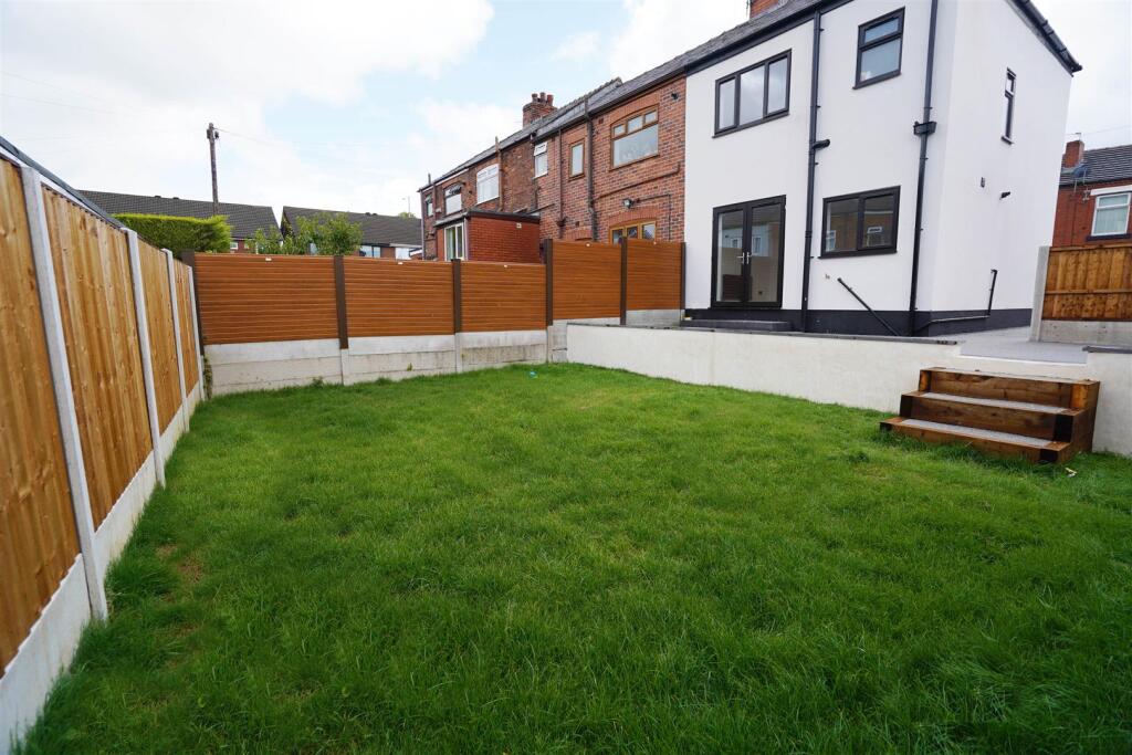 Cambridge Road, Lostock, Bolton photo 2