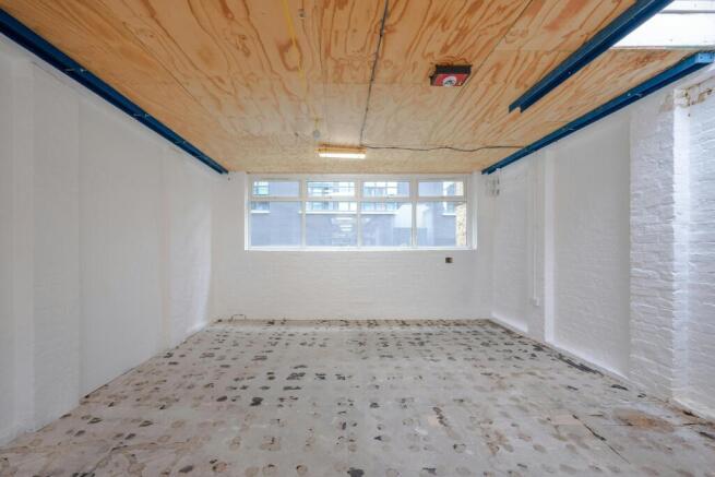 OFFICE 6.jpg
