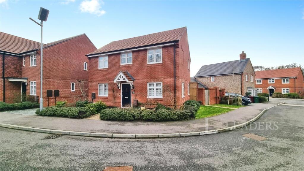 3-bed detached on 8 Beehive Lane, £550,000