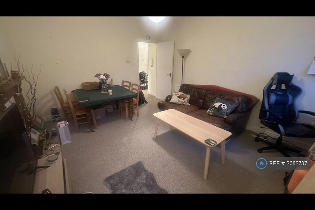 Apartment in Bath - View 3