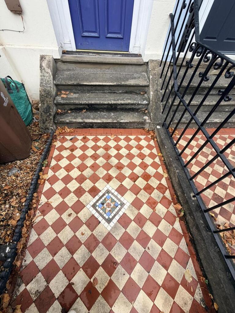 House in Cheltenham, Gloucestershire - View 5