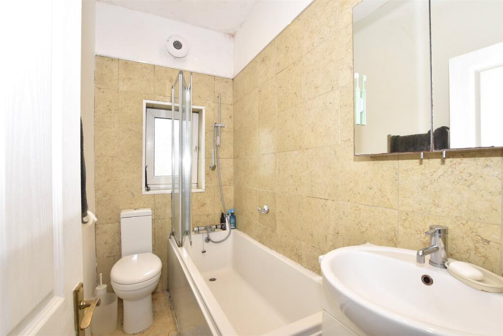 Apartment in Bath - View 3