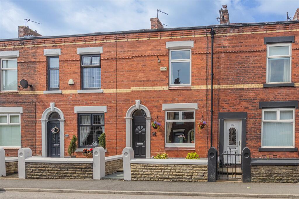 2-bed terraced on Rochdale Road, Royton, Oldham, Greater Manchester, OL2, £190,000