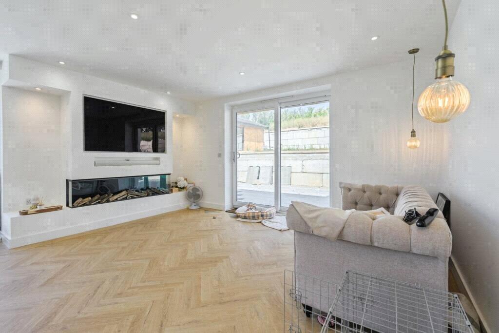 House in Plymouth - View 3