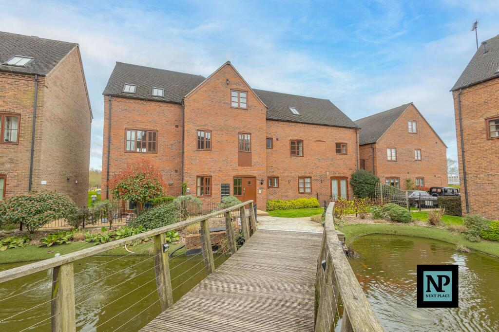 Main image of property: Arden Mews, Kingsbury, B78