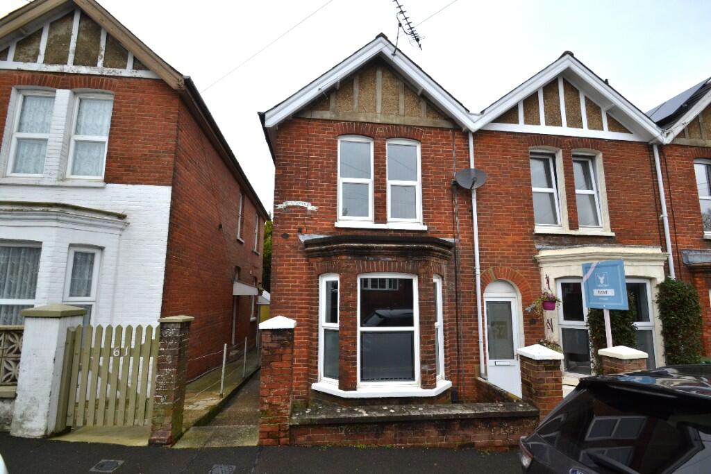 Main image of property: Moor Green Road, Cowes, Isle Of Wight, PO31