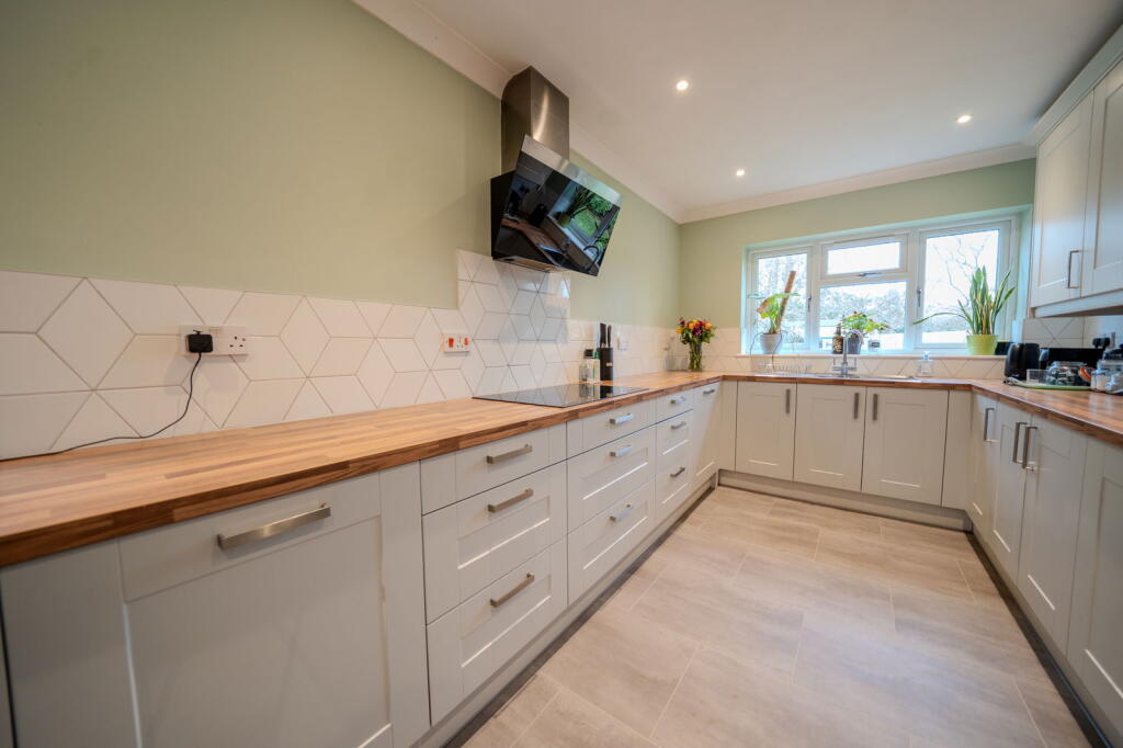 33, Hemmant Way, Gillingham, Beccles, NR34 0LF photo 3