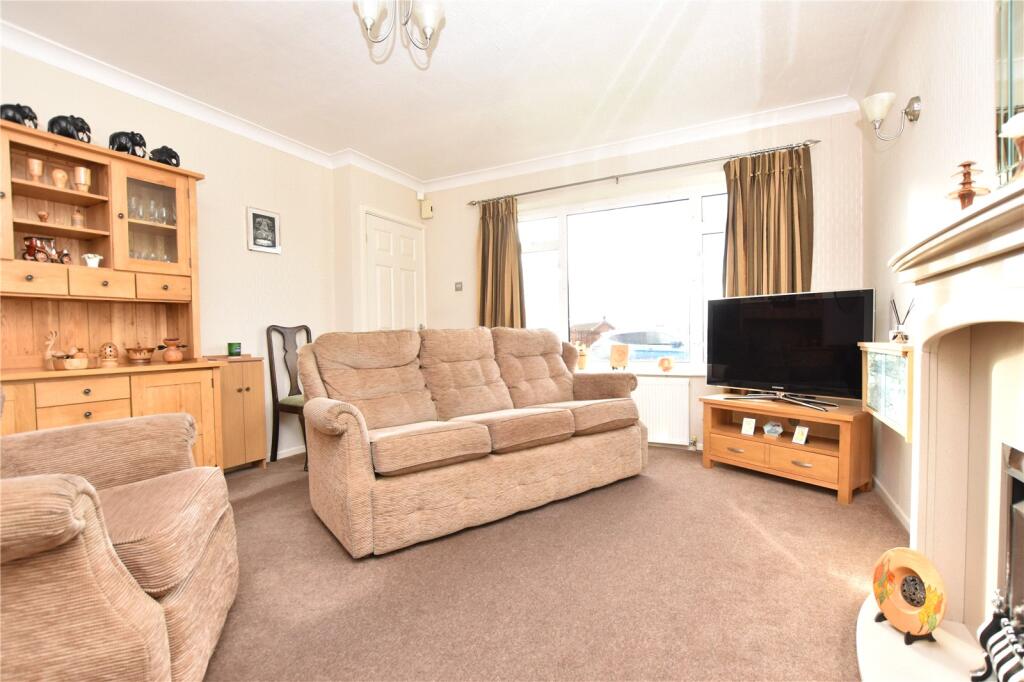 Highfield Drive, Gildersome, Morley, Leeds photo 4