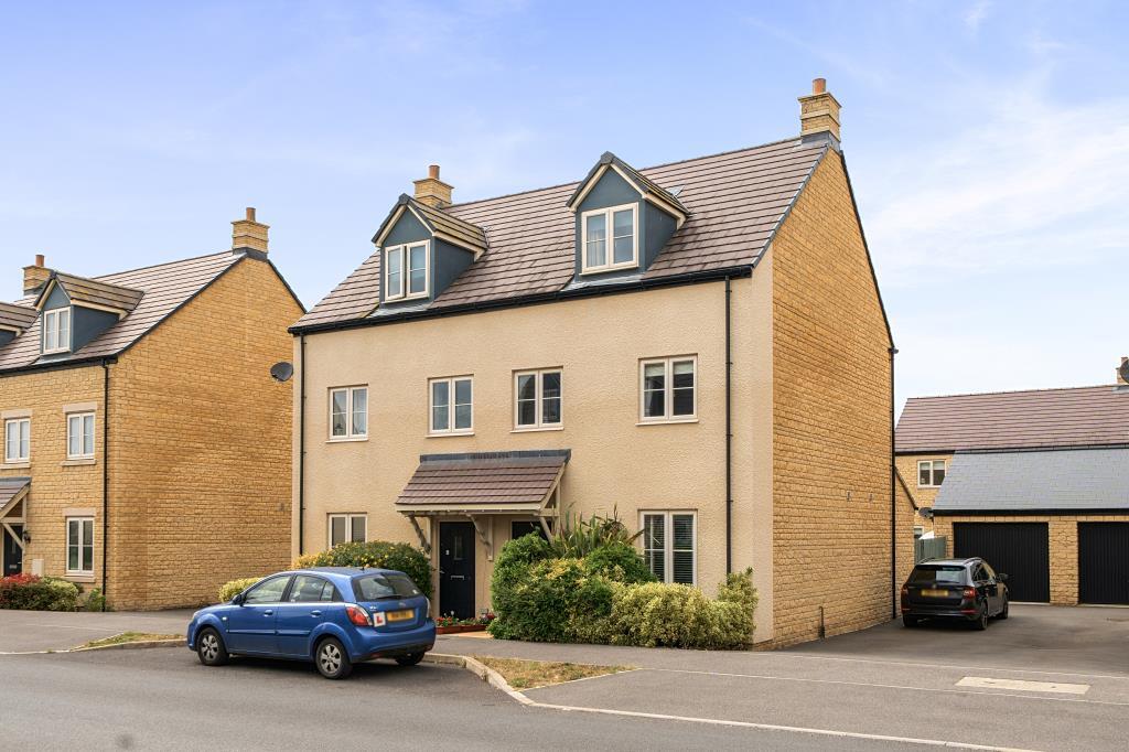 Main image of property: Centenary Way, Witney, OX29