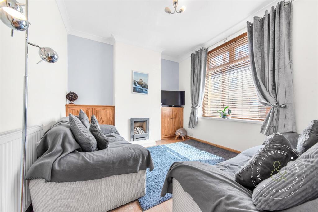 House in Cardiff, Grangetown - View 4