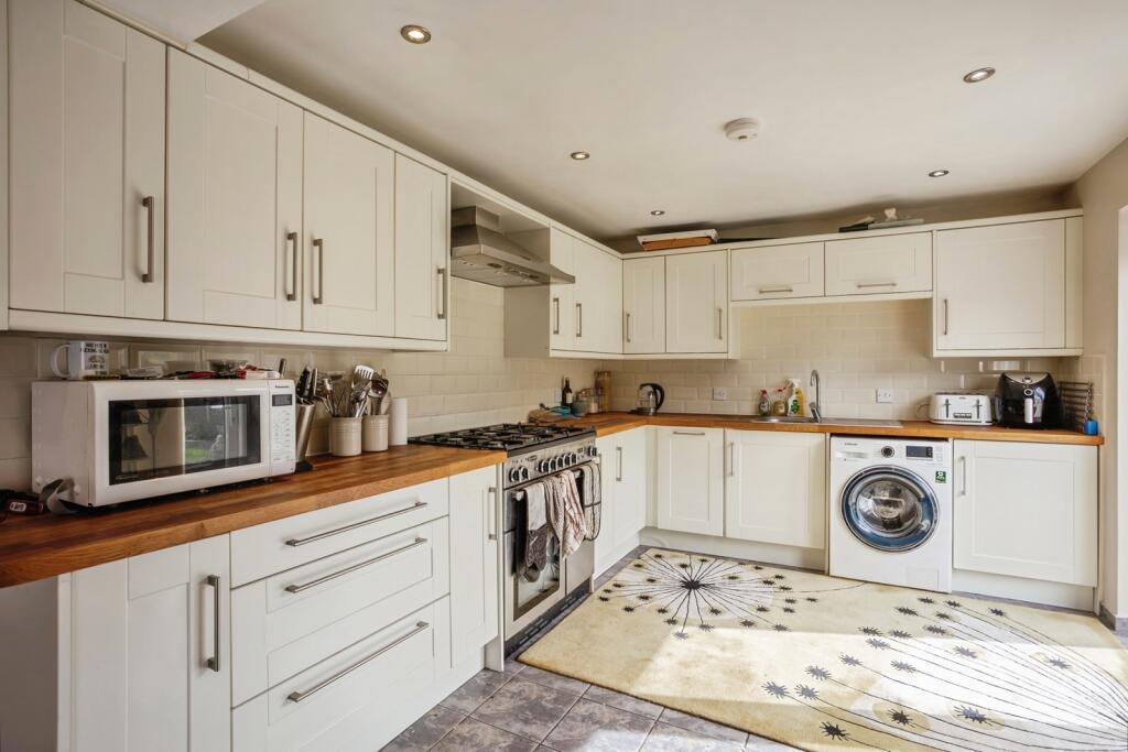 Springfield Close, Burton-on-the-Wolds, Loughborough, Leicestershire, LE12 - View 2