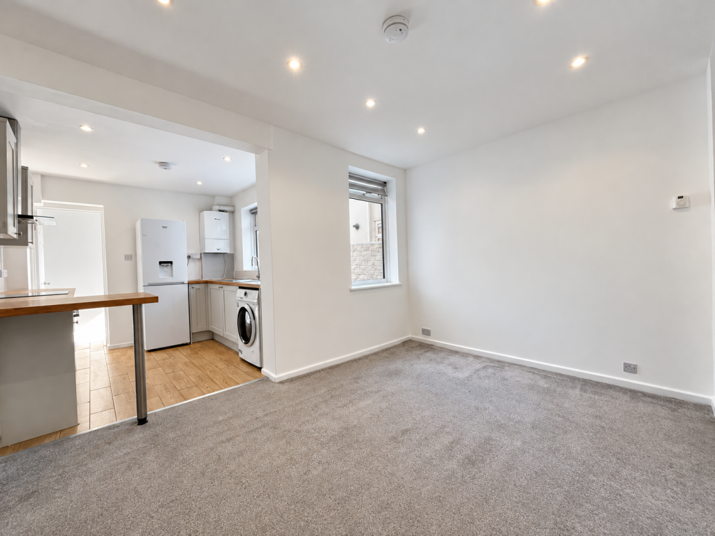 House in Southampton - View 5