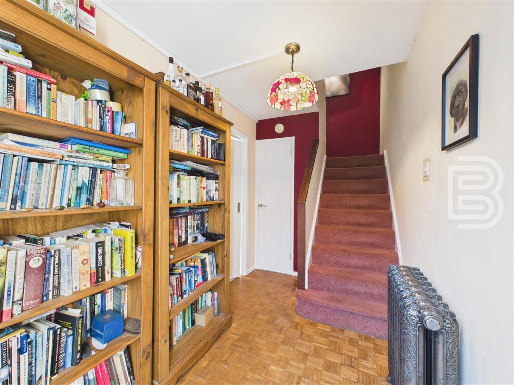 Anson Close, Rugby photo 3