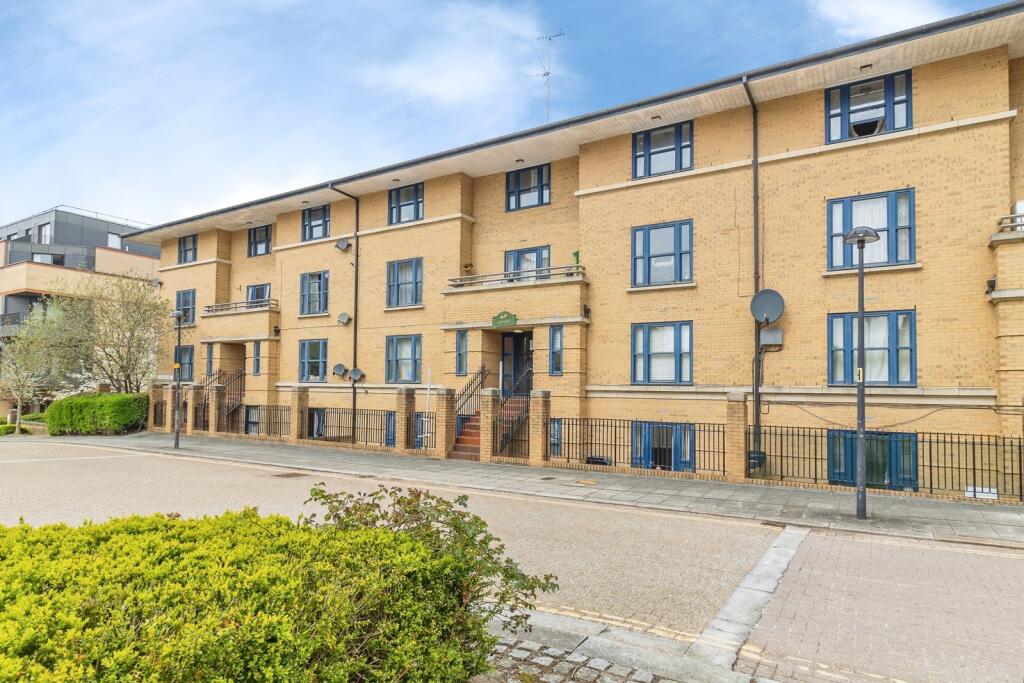 Main image of property: North Third Street, Milton Keynes, Buckinghamshire, MK9