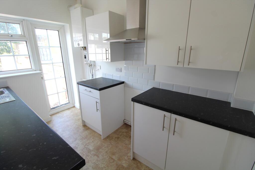 Apartment in London, South End, New Eltham - View 2