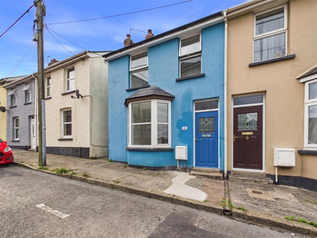 3-bed semi-detached on Barton Road, Okehampton, Devon, £210,000