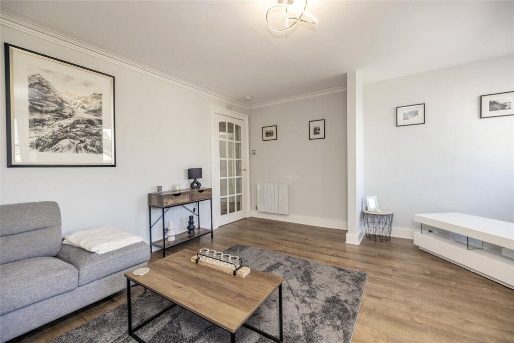 Apartment in Aberdeen - View 3
