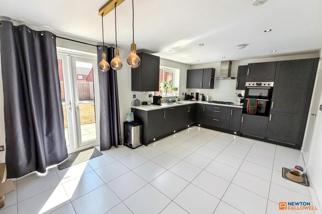 Tayberry Way, Whittlesey, PE7 photo 4