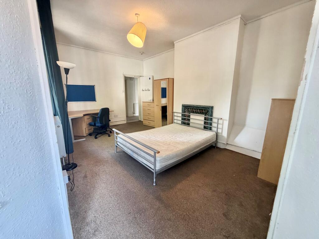 Main image of property: Forest Road West, NOTTINGHAM