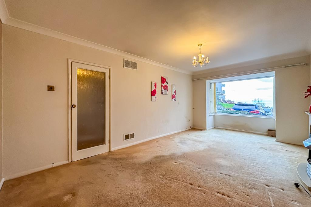 Waters Edge, Shorefield Road, Westcliff-on-Sea photo 4