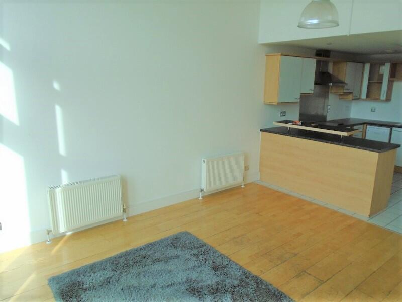 Apartment in Glasgow - View 3