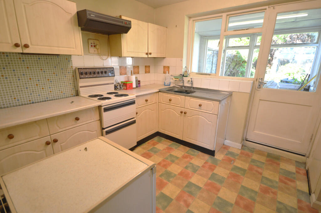 Glen View, Wigmore, Leominster, Herefordshire, HR6 9UU photo 2