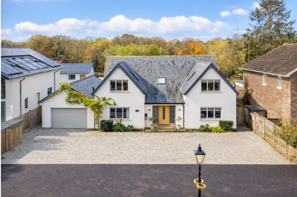 Main image of property: Burnham Green Road, Welwyn, Hertfordshire, AL6