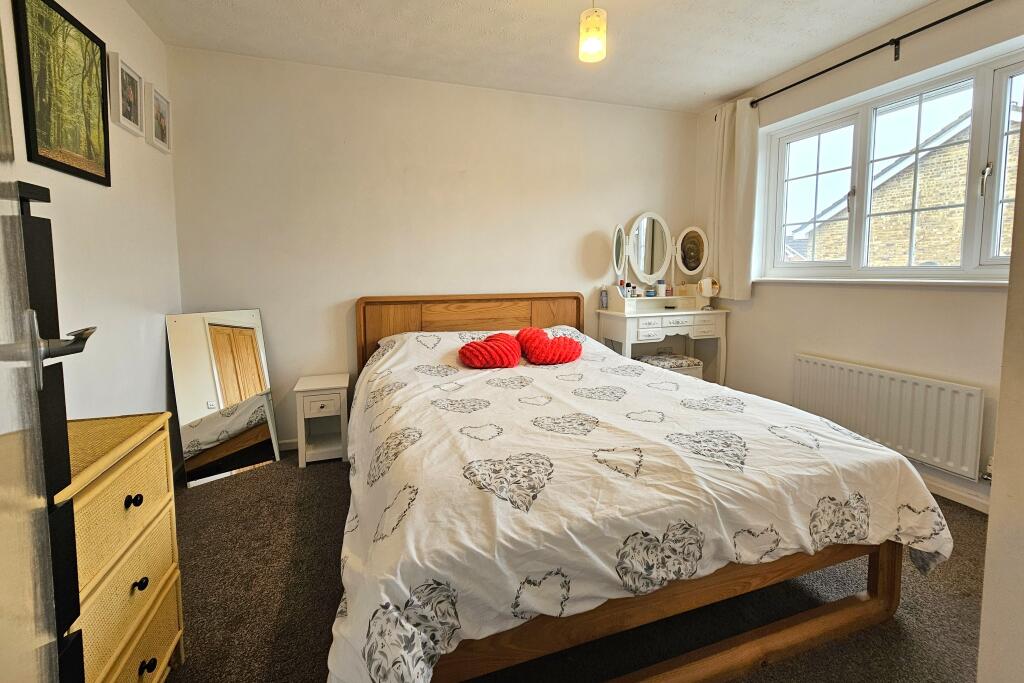 House in Portsmouth - View 5