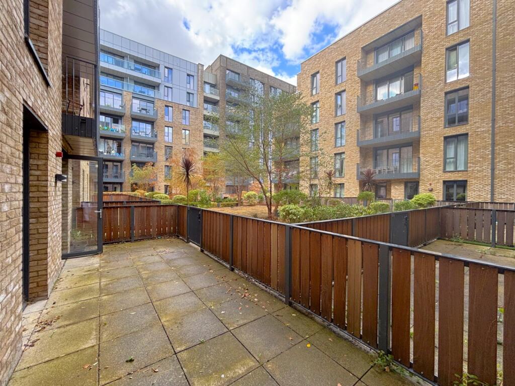 Main image of property: High Street, Staines-upon-Thames, Surrey, TW18