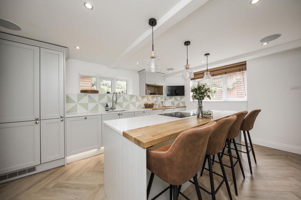 Main image of property: Molyneux Park Road, Tunbridge Wells