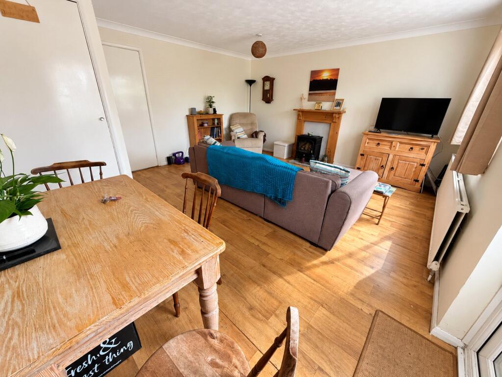 Oaktree Way, Hailsham, East Sussex, BN27 photo 4