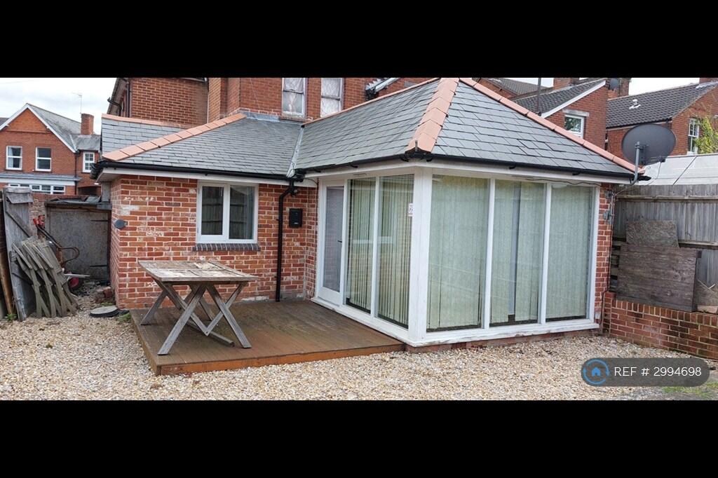 Main image of property: Queens Road, Basingstoke, RG21