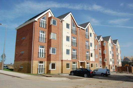 2-bed flat on 74 Willow Sage Court, £67,000