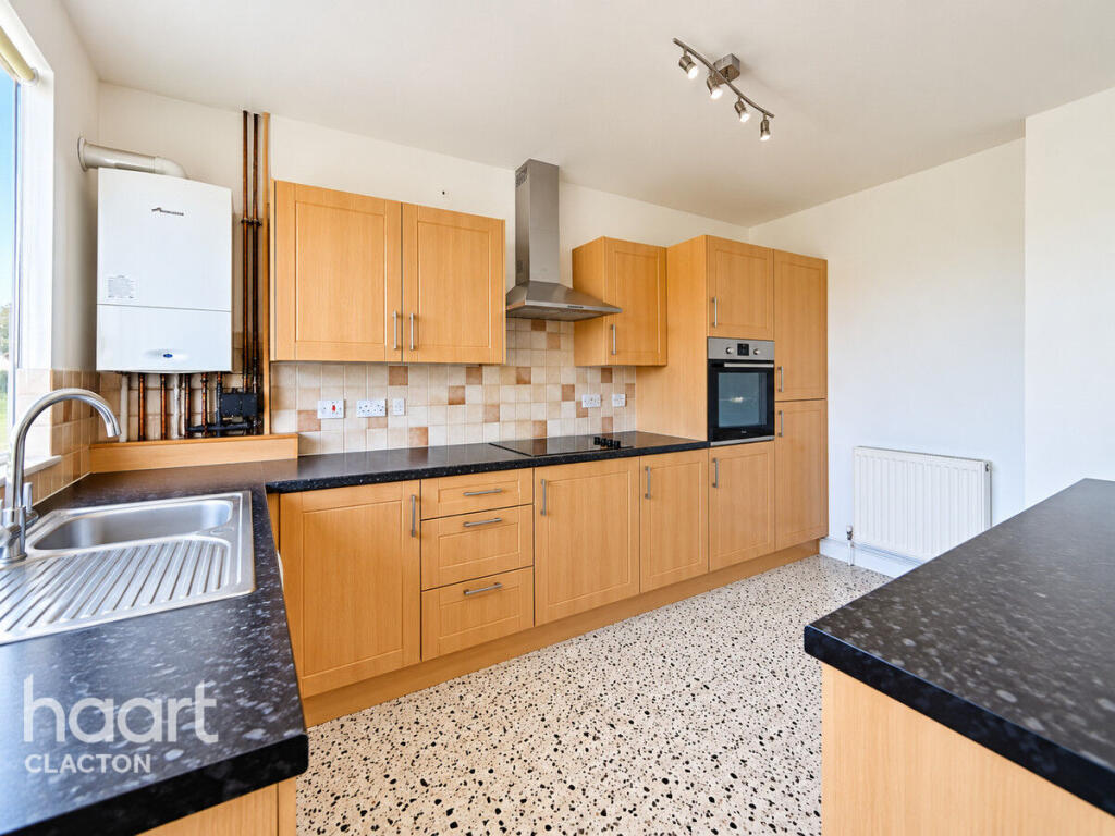 Apartment in Colchester - View 4