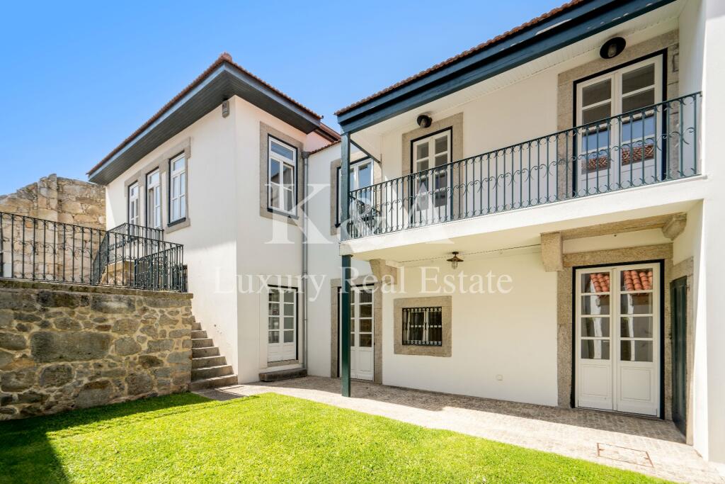 Main image of property: Oporto, Oporto