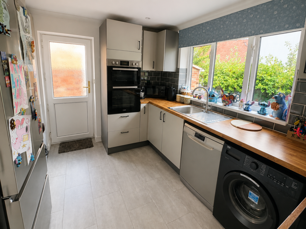 Westbourne Close, Yeovil, BA20 photo 4