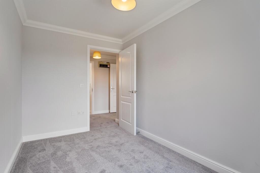 Apartment in Mid Suffolk, Stowmarket - View 5