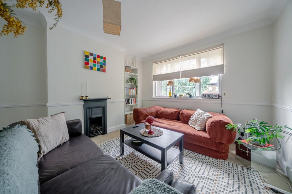 Apartment in London - More
