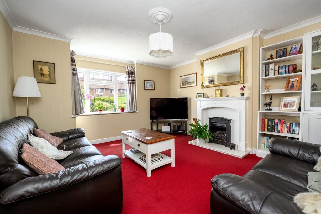 House in Walton-on-Thames, Surrey - More