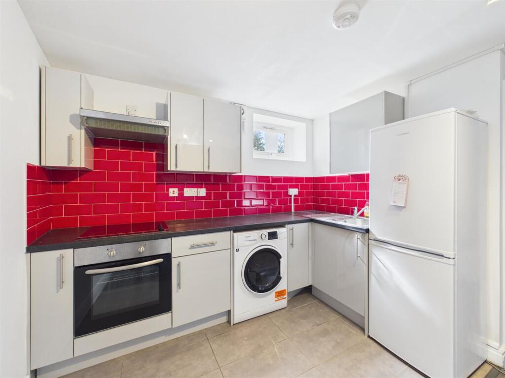 Apartment in Leicester - More