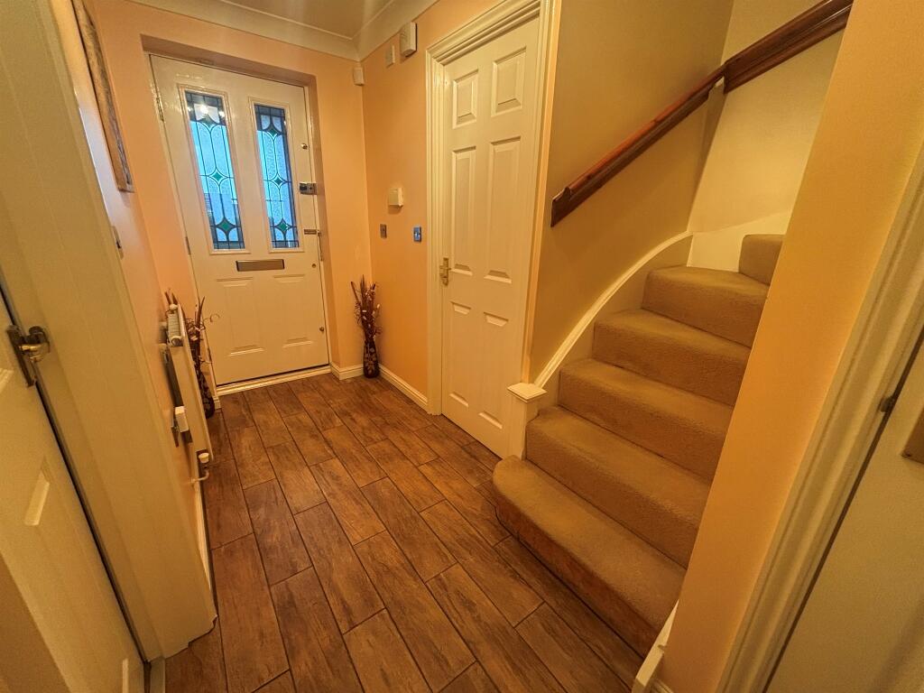 Wakeman Drive, Tividale, Oldbury photo 2