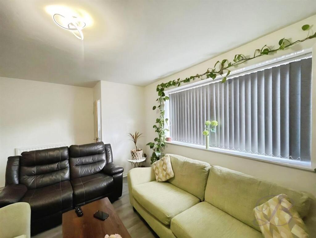 House in Mansfield, Warsop - View 5