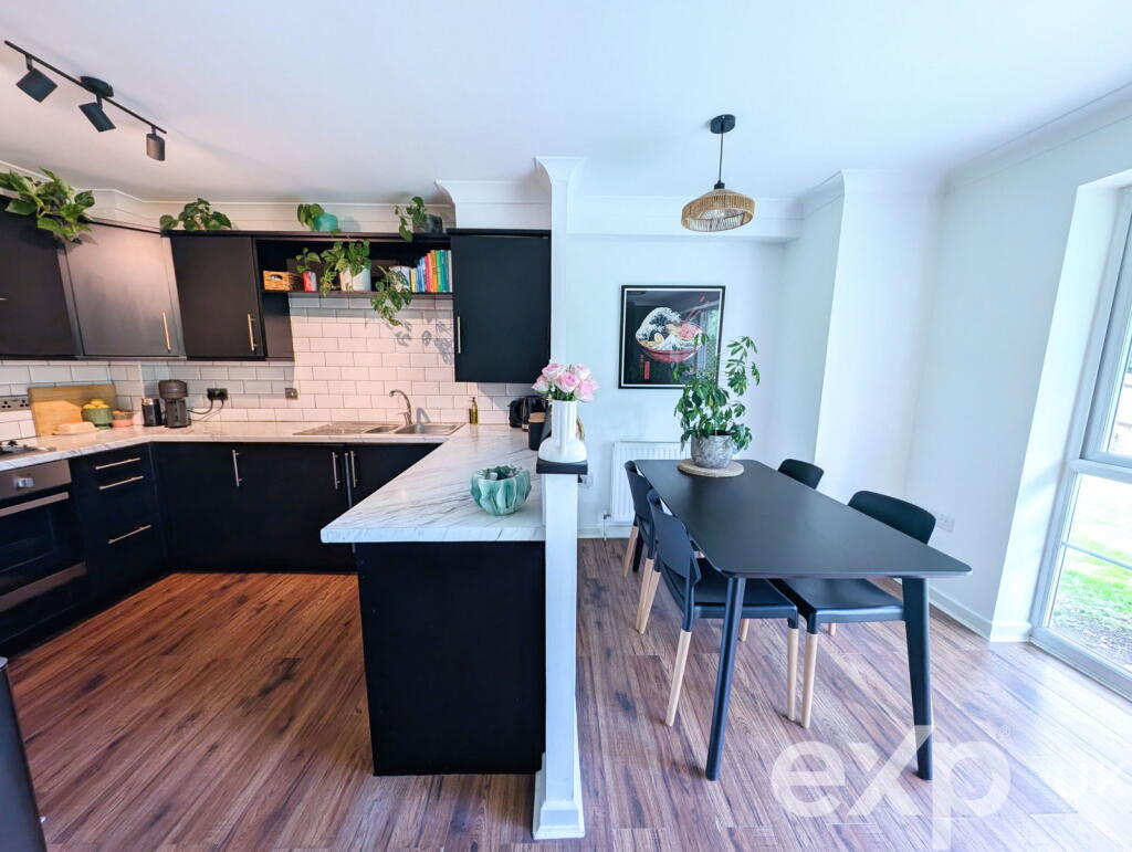 Apartment in Maidstone, Kent - More