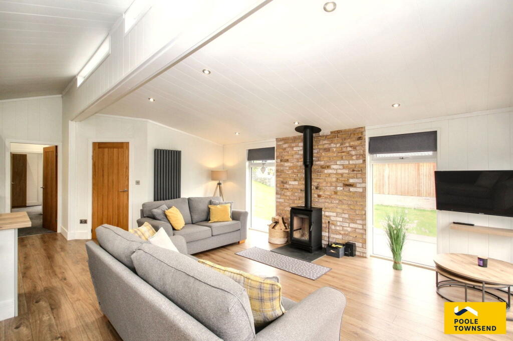 38 The Pastures, Allithwaite photo 3