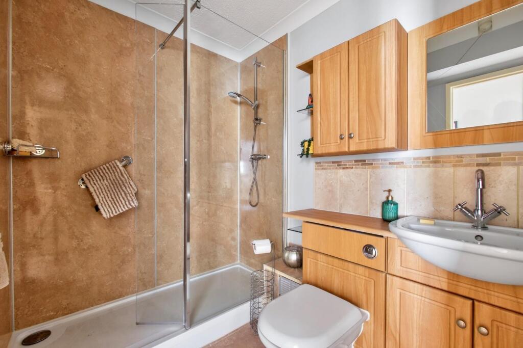 Woodlands Avenue, Harrogate - View 5
