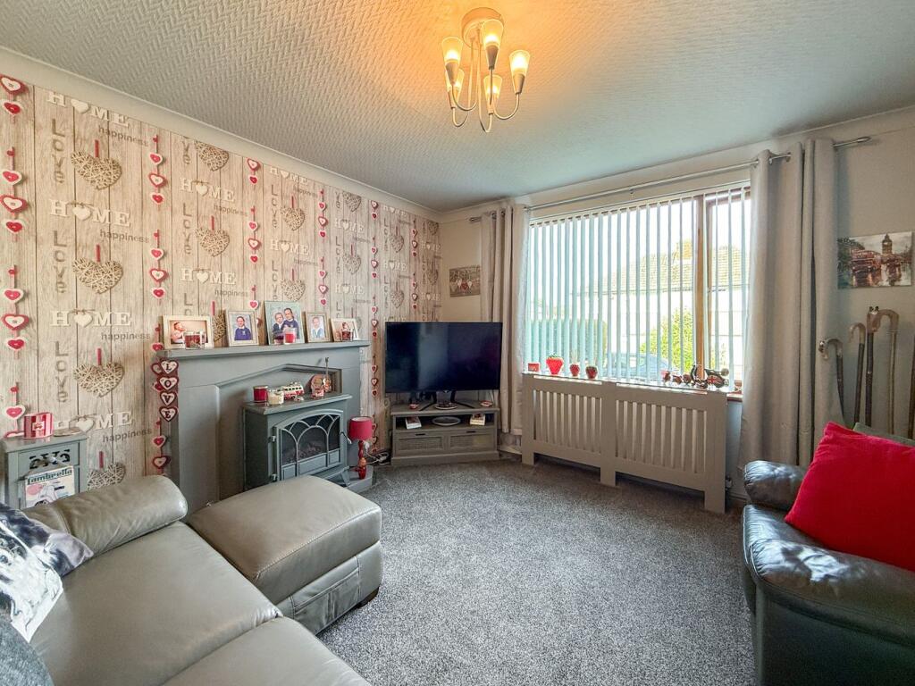 House in Kirklees, Holme Valley - View 3